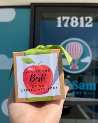 Need a last minute teacher gift? We have you covered 🍬❤️ Stop by @aussamcandy for small treats and gifts like these ✨

#ShopLocal #LiveLifeToTheSweetest