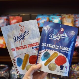✨ Happy Saturday Granada Hills! Don’t forget to stop in for all your favorite treats and sweets 💙 

And…. Go Dodgers! ⚾️ 

#LiveLifeToTheSweetest